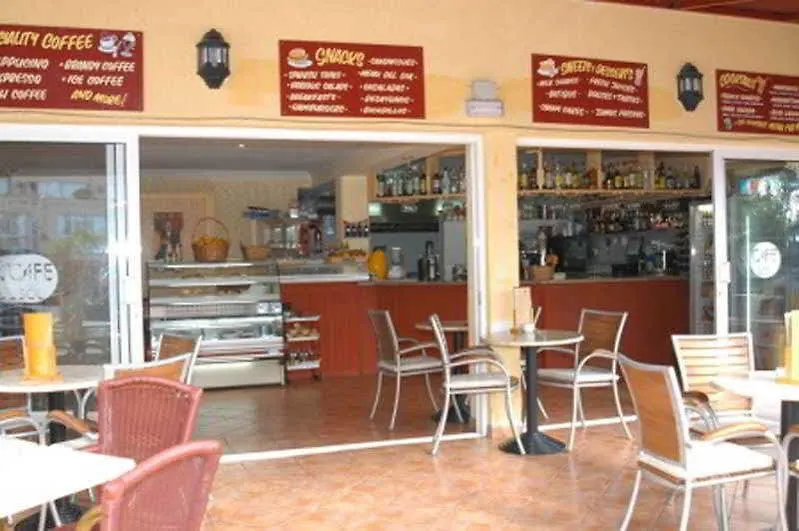 Villa Las Flores Адехе